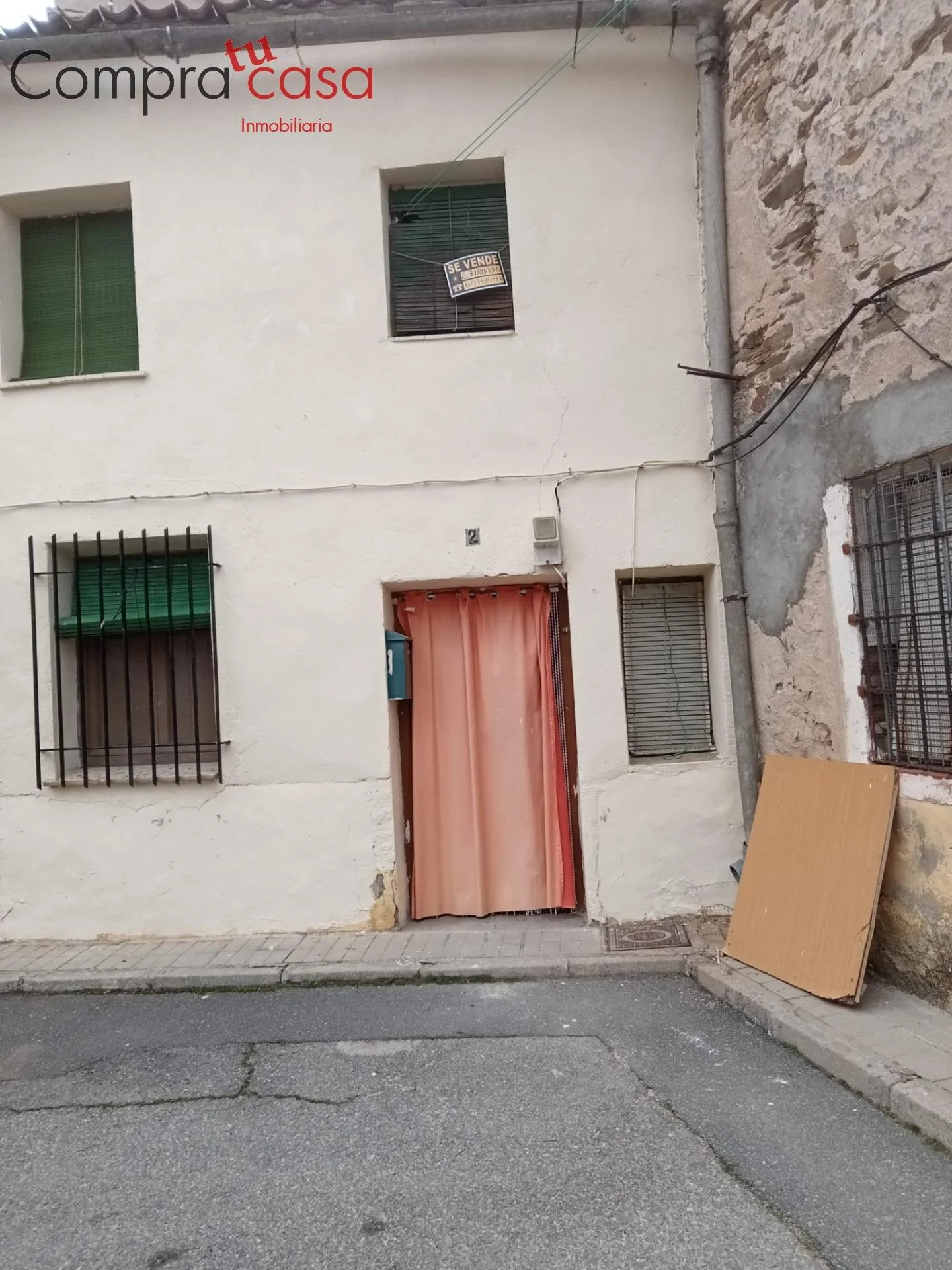 Two-home village house in Bernardos