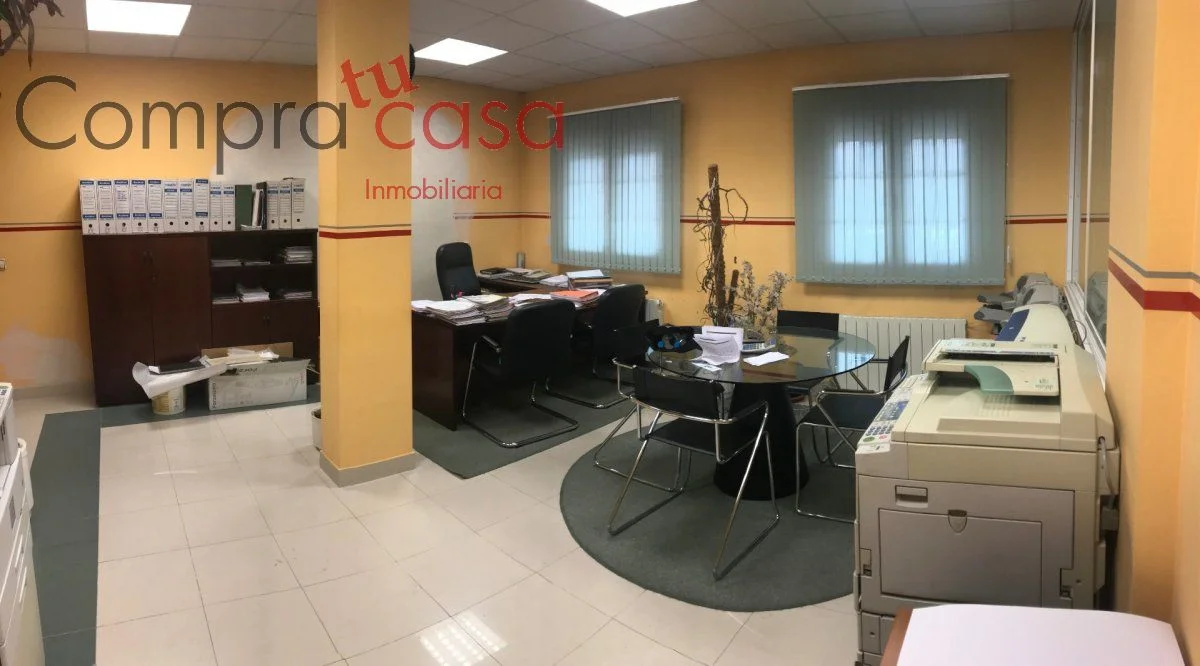 Tenanted corner commercial unit, 91 m²