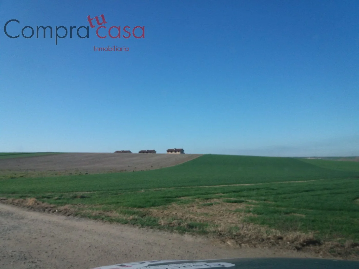 Large developable plot in Hontanares