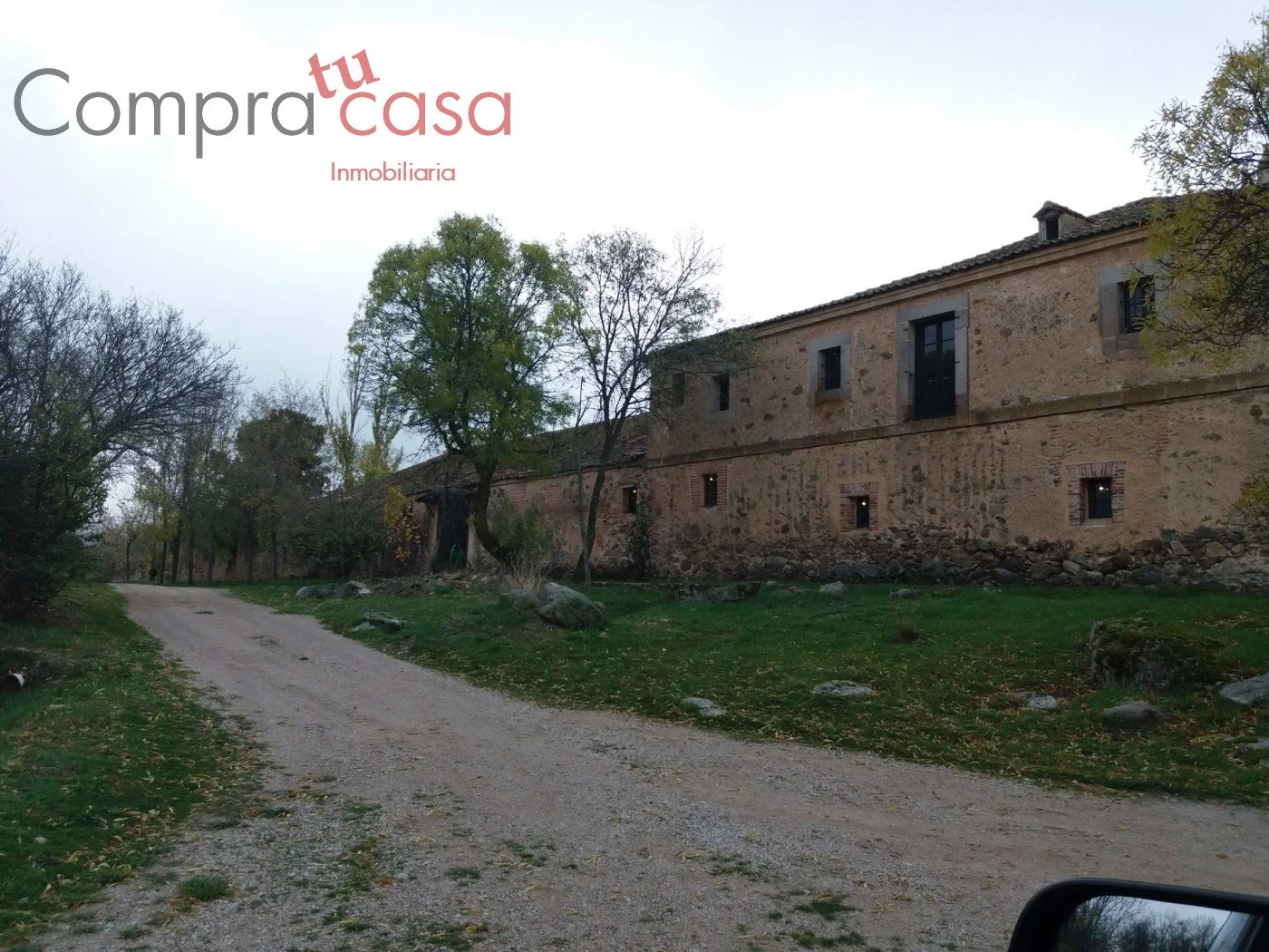 Urban plot near Segovia with expansion