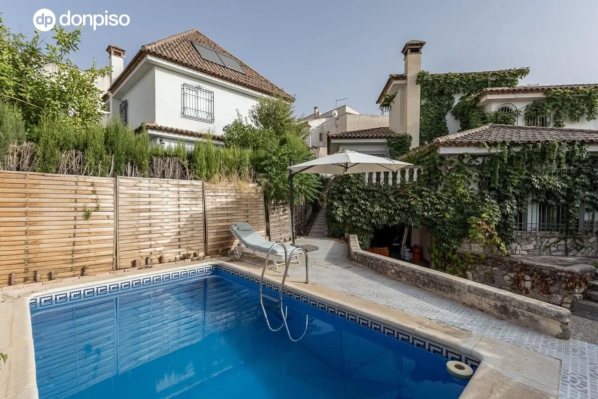 Chalet con piscina privada en Bellavista, 5 dormitorios