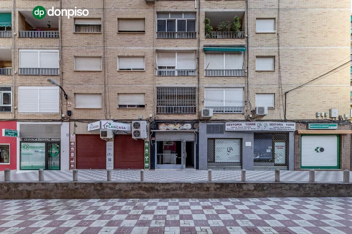 Café-bar equipado en Zaidín, Granada