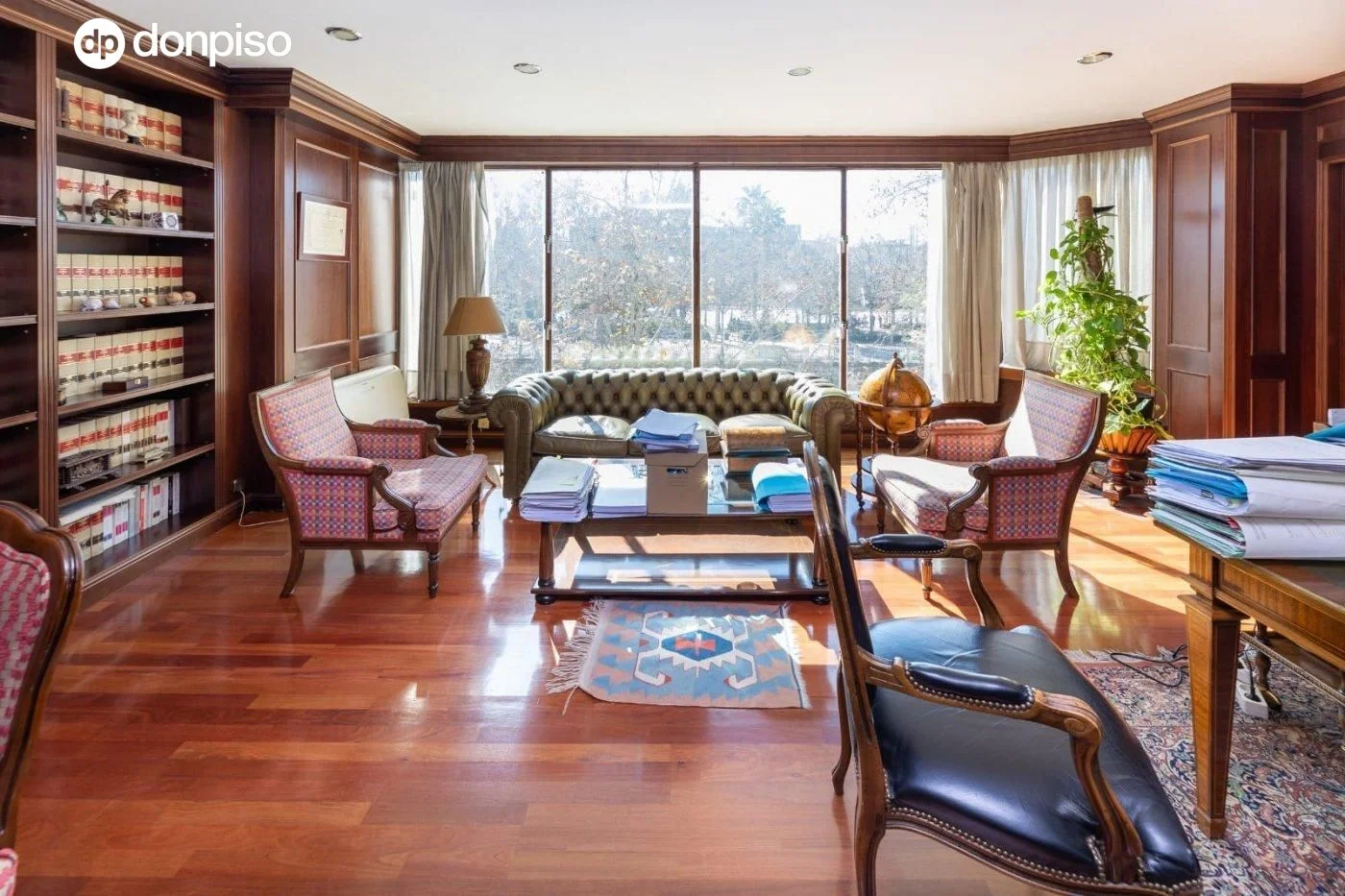 Oficina céntrica en Alhamar, 208 m², lista