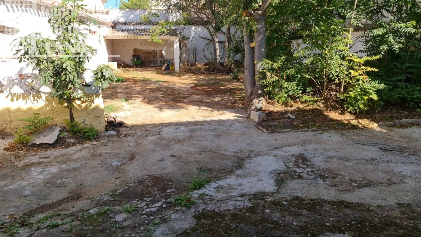 Casa para reformar en Ossa, 419 m²