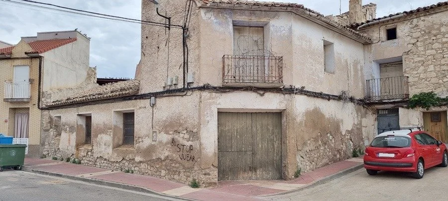 Casa en Épila con potencial edificable