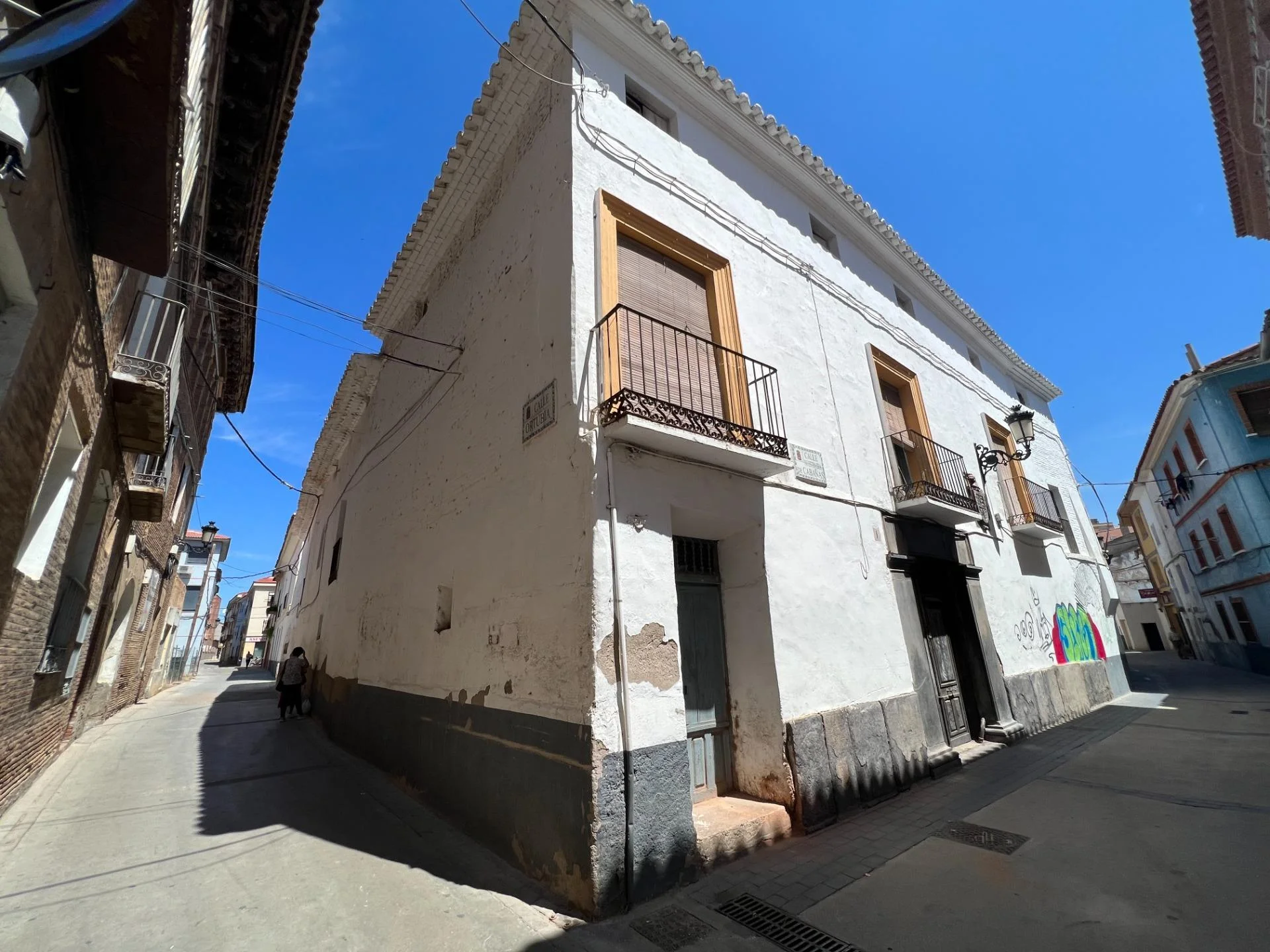 Casa señorial histórica con potencial de división