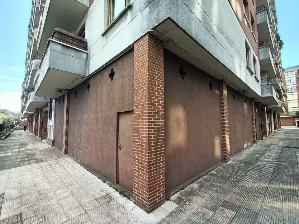 Corner commercial unit in Durango