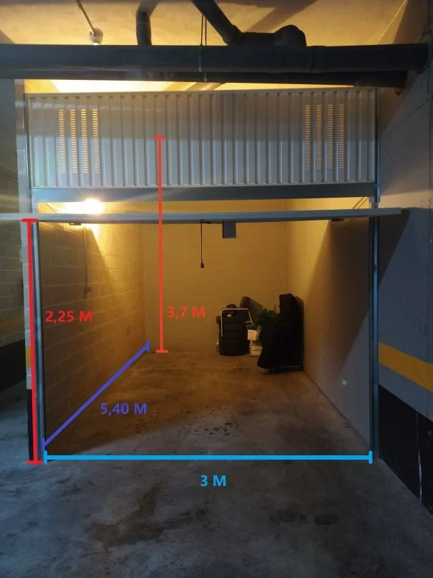 Enclosed garage in Tabira, 17 m²
