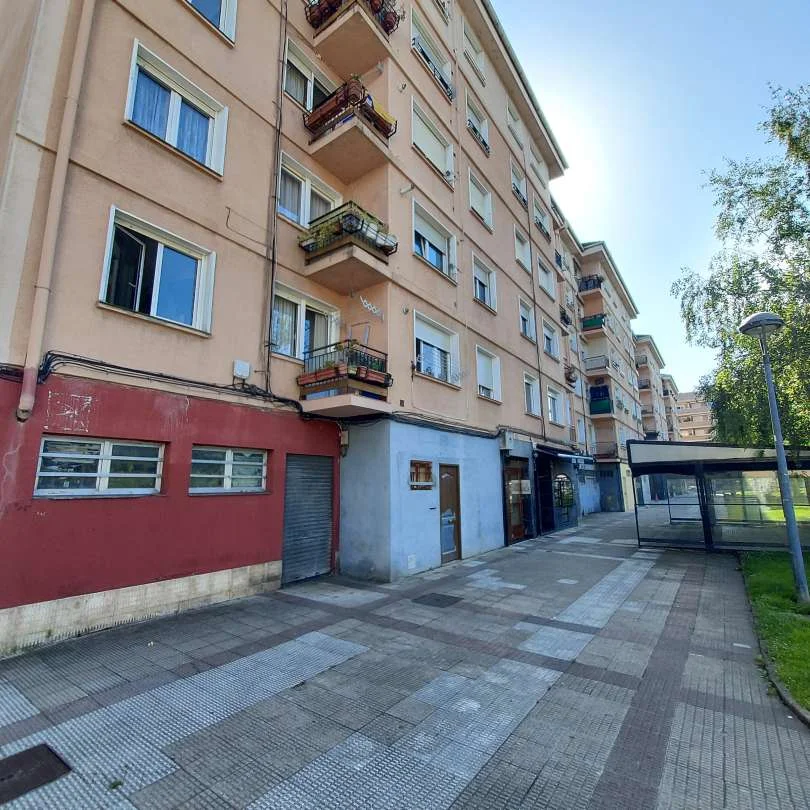 28 m² commercial unit in Durango