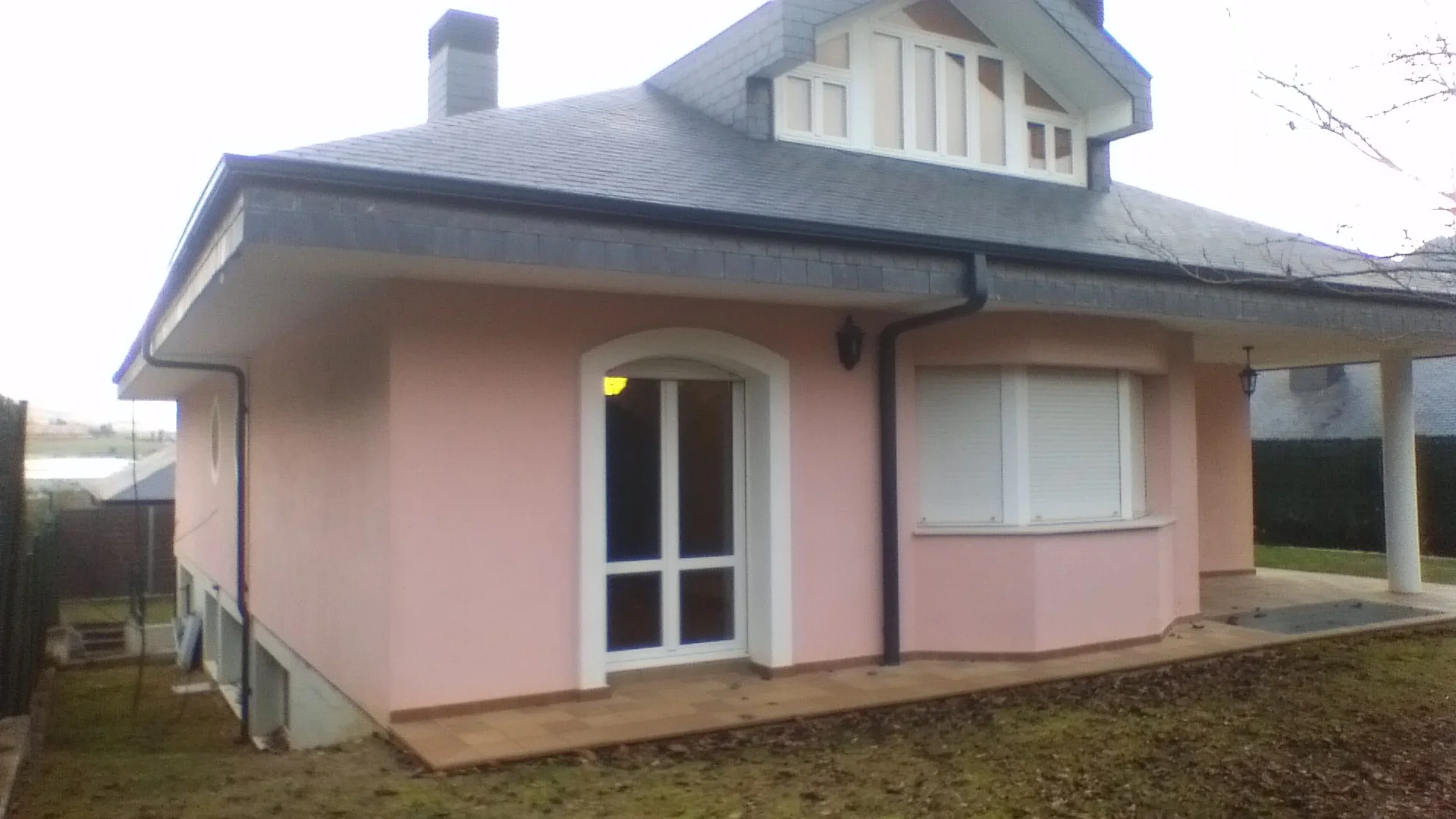 Large Gorraiz home with garden