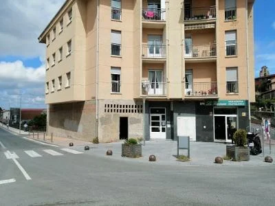 Two-floor commercial premises in Salvatierra