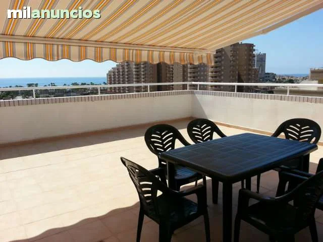Seafront penthouse with 40 m² terrace