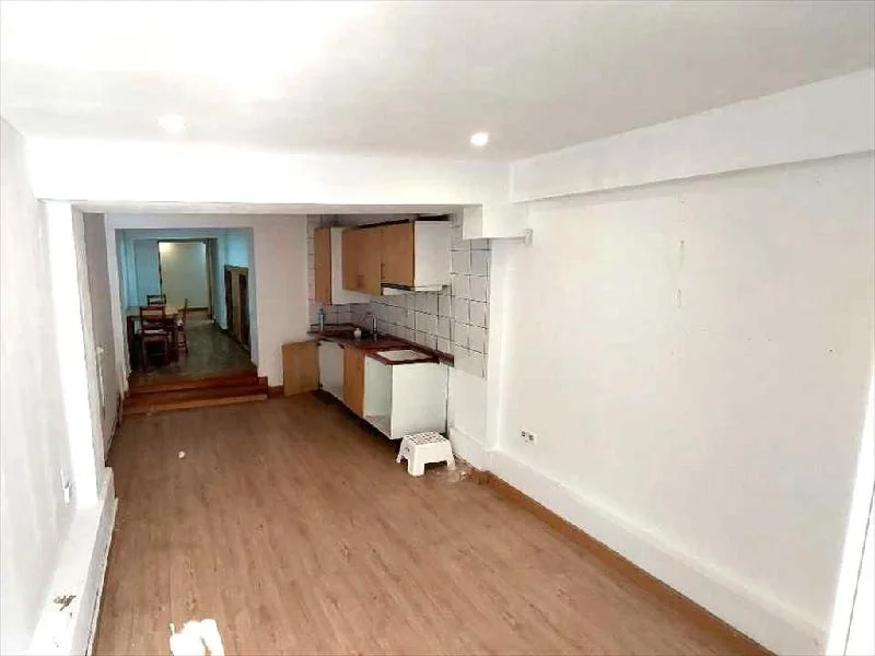 Three-bedroom flat with 77 m²