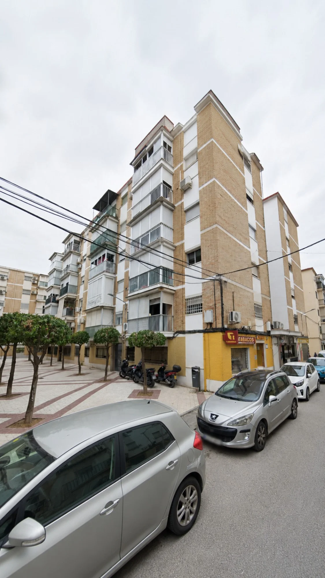 Ready-to-live Camas flat, 3 bedrooms