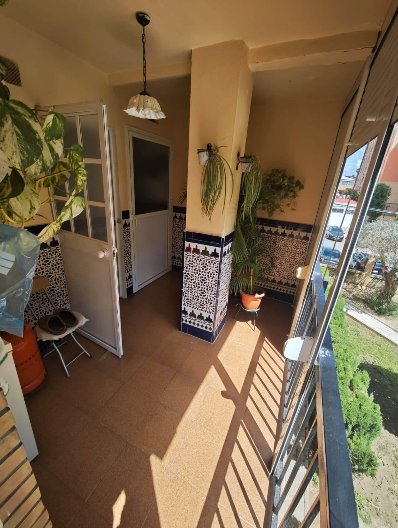 Tenanted three-bedroom flat in Castilleja
