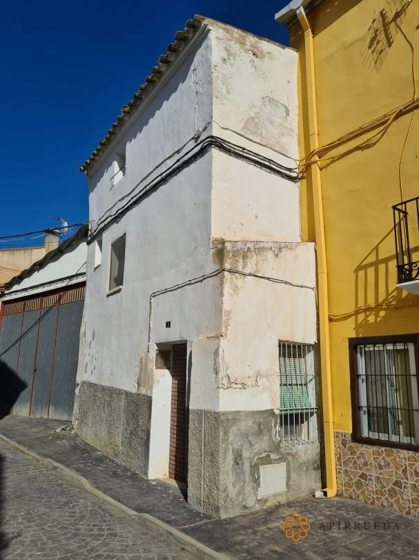 Casa de varias plantas en el centro, seis habitaciones
