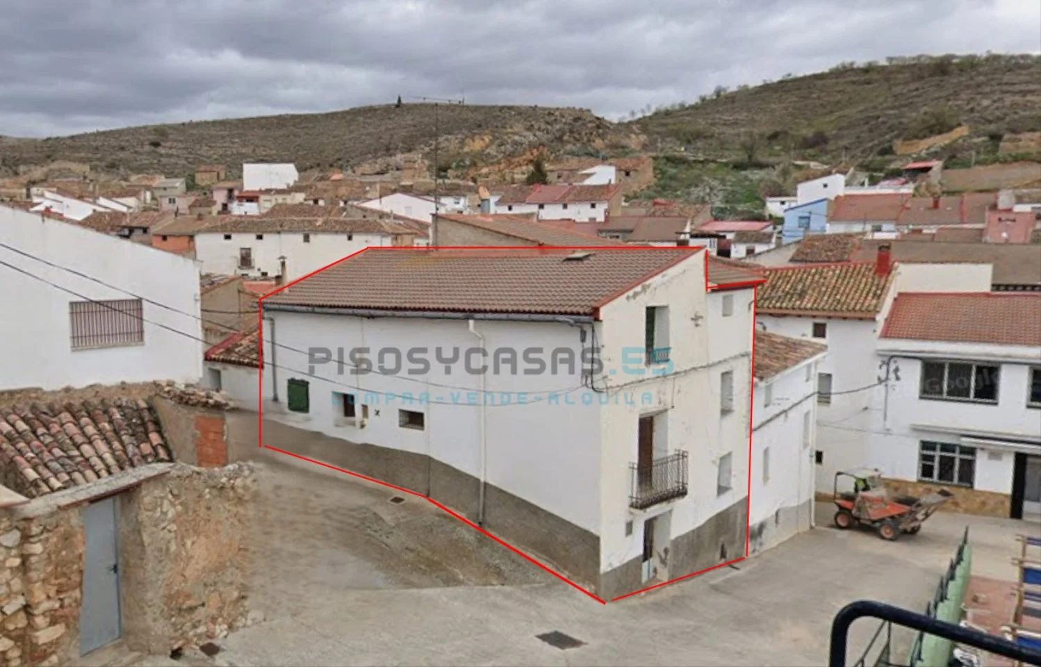 Casa amplia en Aguilón, 292 m²