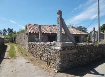 Finca urbana en Ribadumia con casa de 85 m²