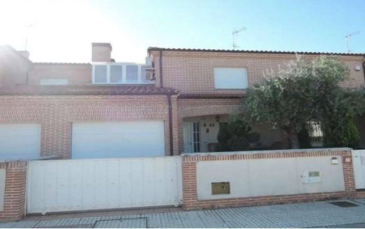 Cabrerizos townhouse, 219 m², three bedrooms