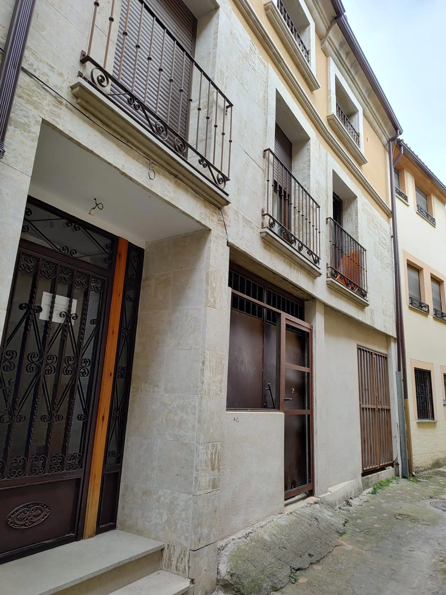 Large commercial unit in Ciudad Rodrigo