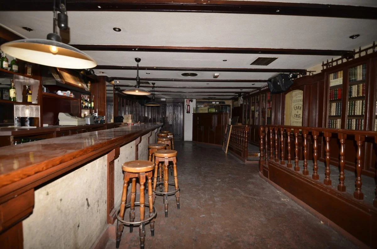 Local de bar equipado en San Juan