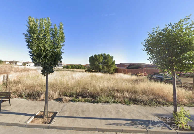 Finca urbana en Montamarta, 1.455 m²