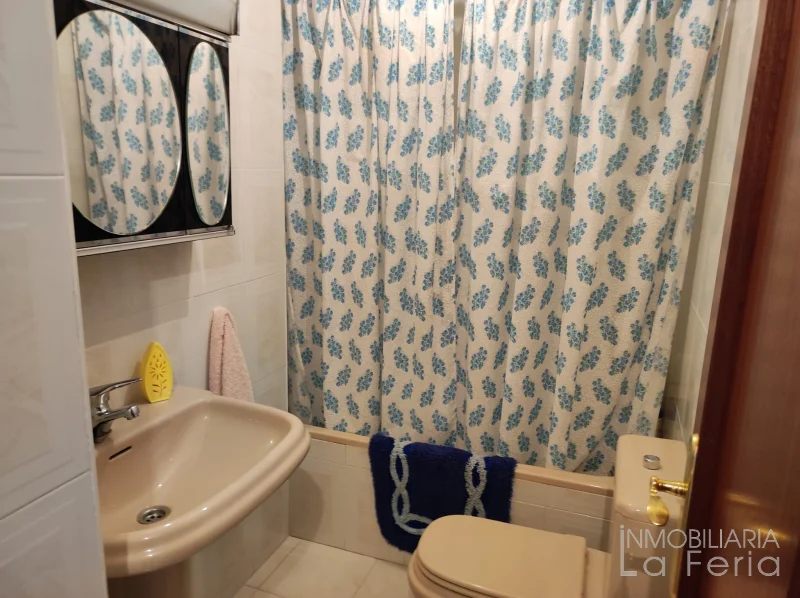 Piso de cuatro habitaciones en Zamora