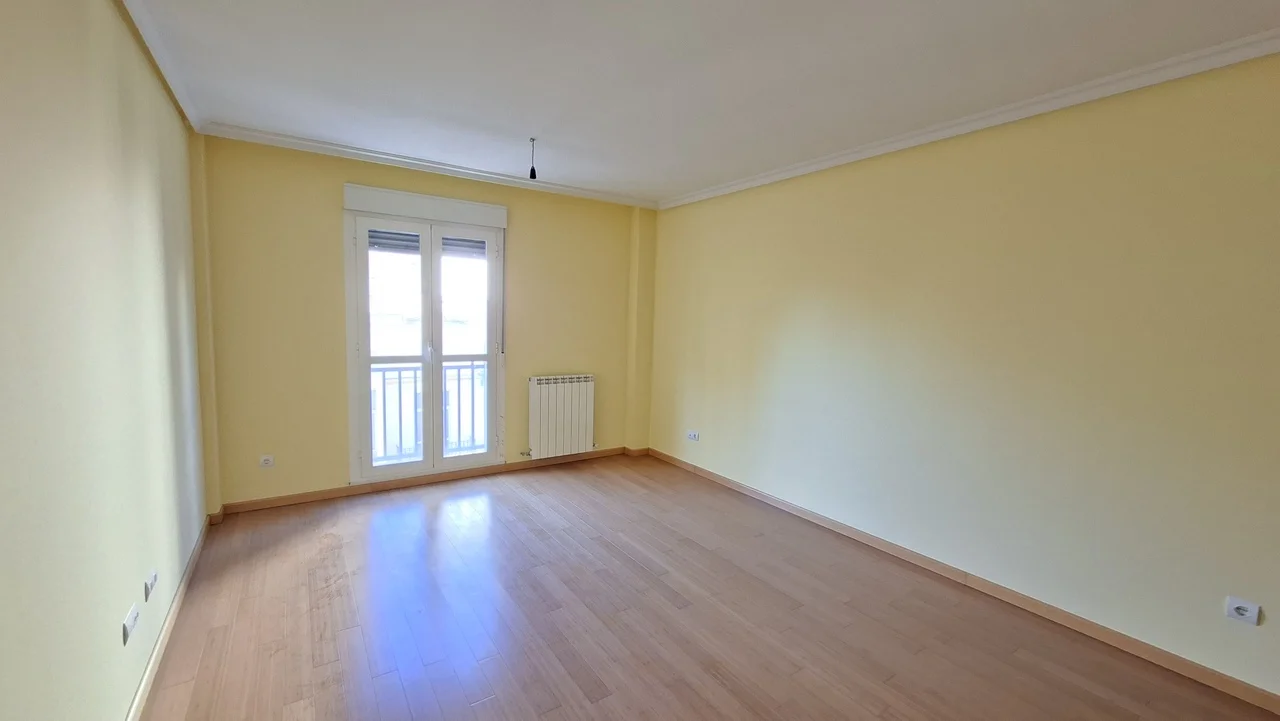 Piso nuevo en Zamora con tres dormitorios