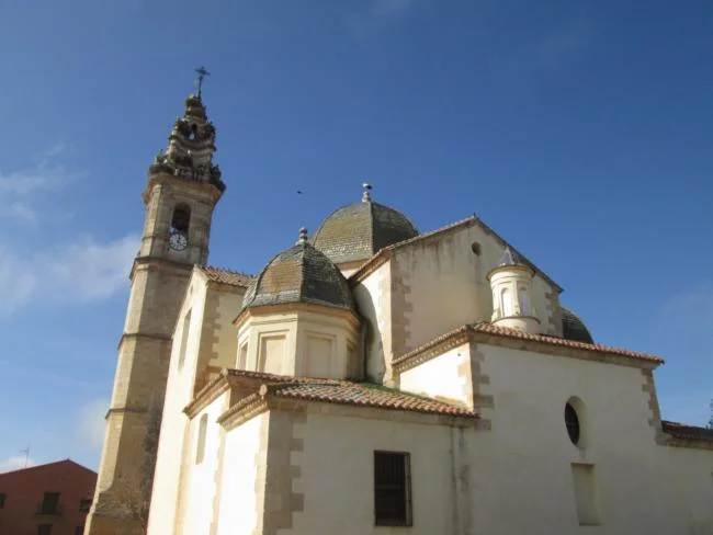 Large plot manor house in Molacillos