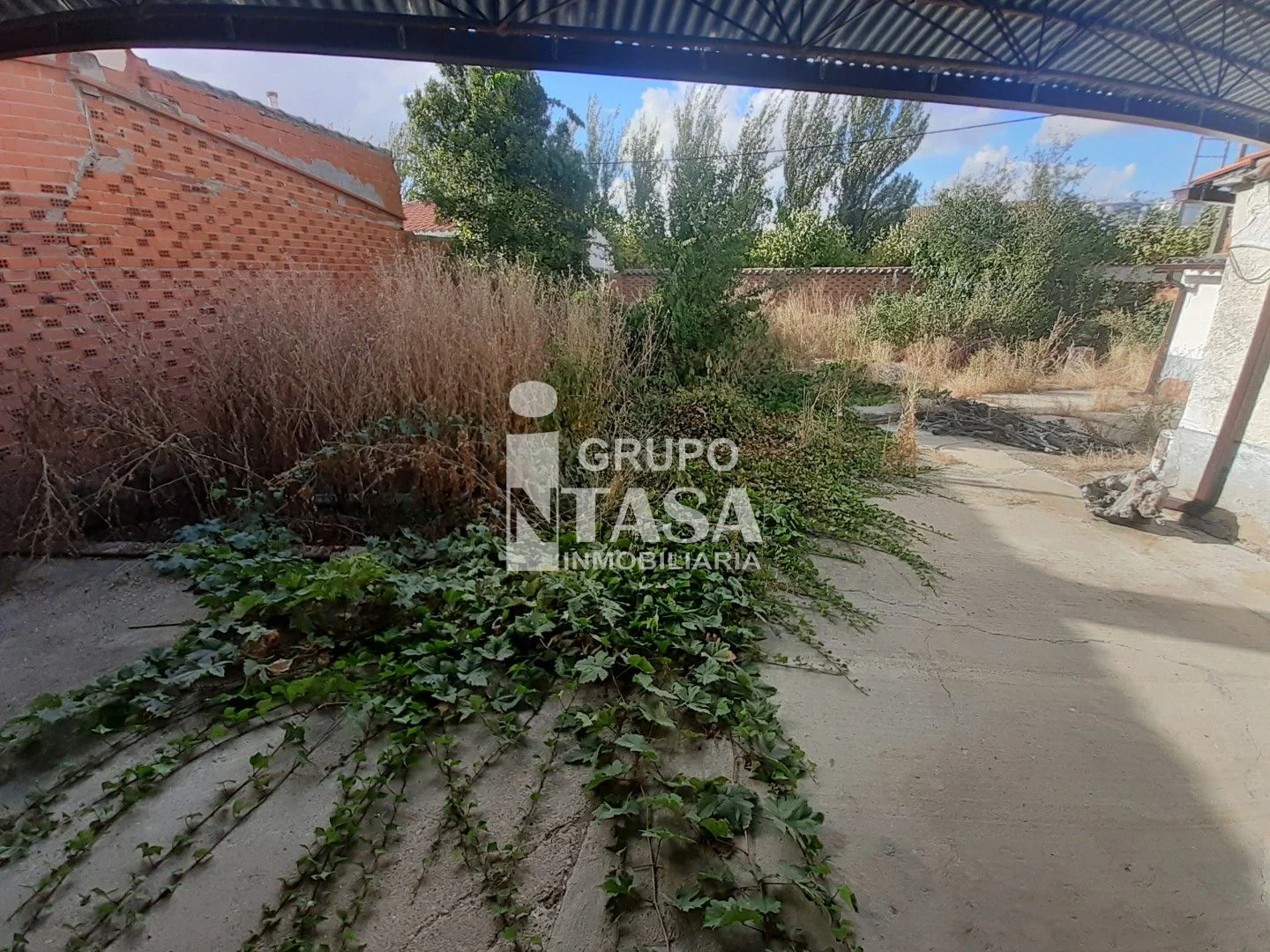 Proyecto de derribo con parcela de 447 m²