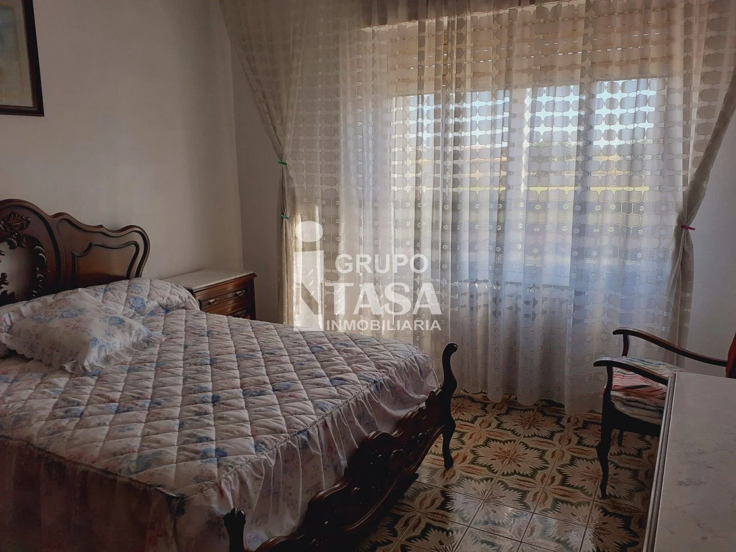 Two-storey Pinilla house, 4 bedrooms