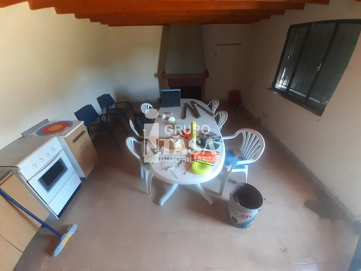 Parcela rústica cerca de Almeida, 41.980 m²