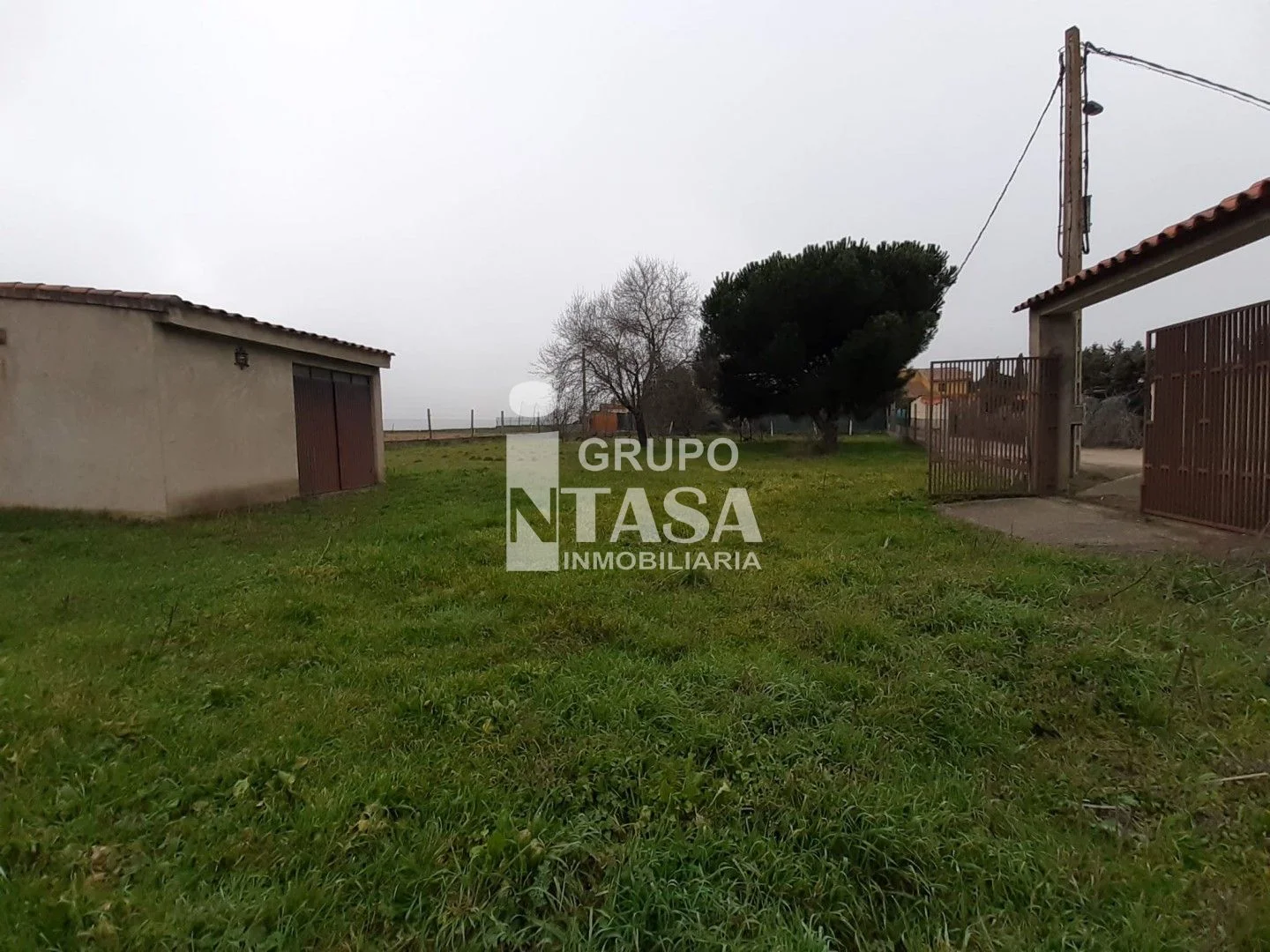 Solar urbano cerca del embalse, 2329 m²