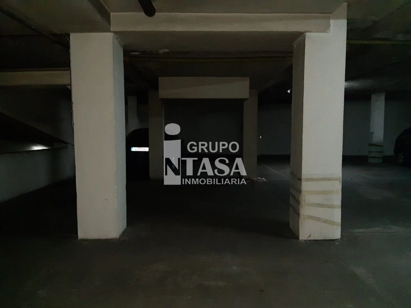 Garaje de dos plazas en sótano en Zamora
