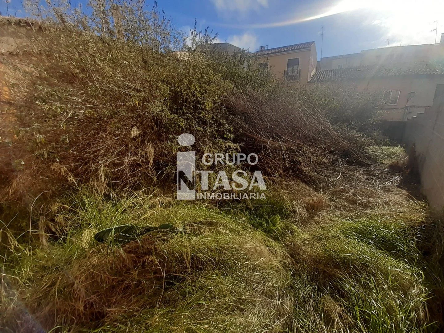 Urban plot in Horta, 163 m²
