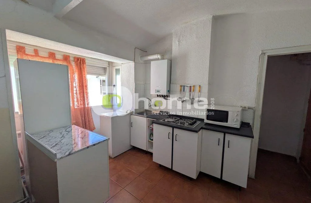 Bright three-bedroom flat in Los Bloques