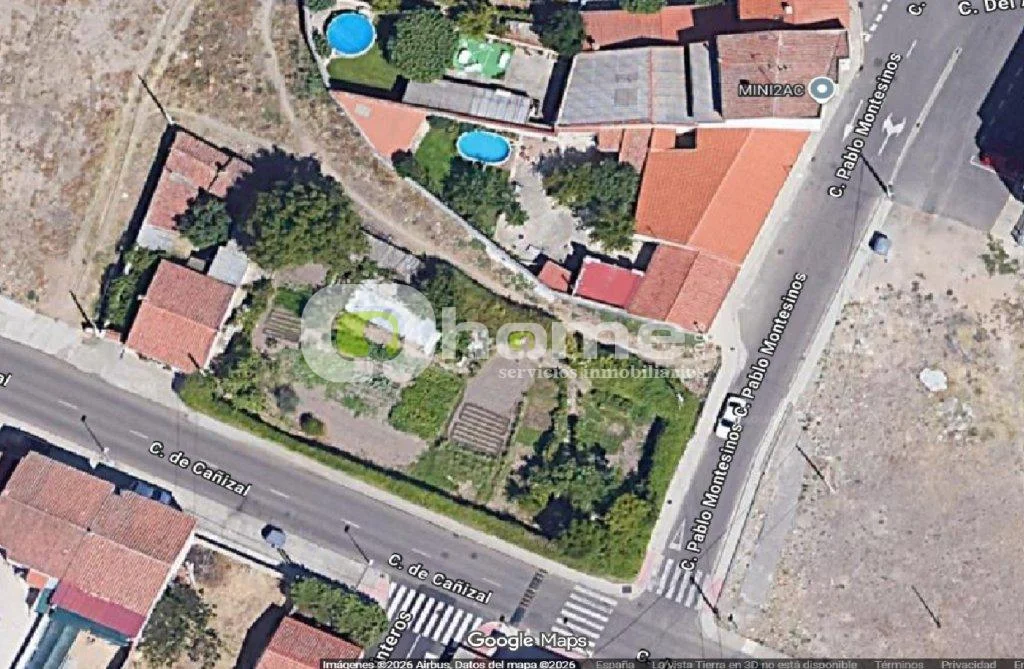 Pinilla renovation house with large plot