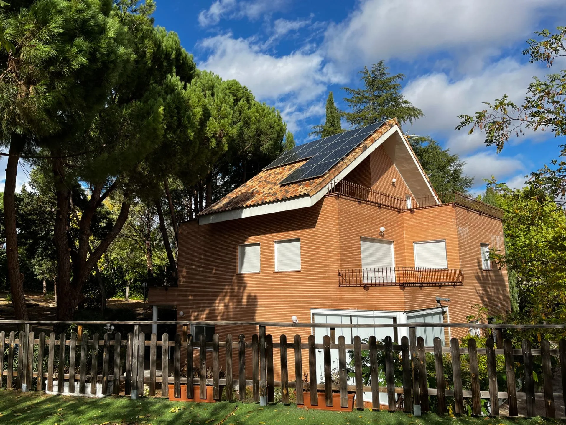Villa con piscina, cinco dormitorios