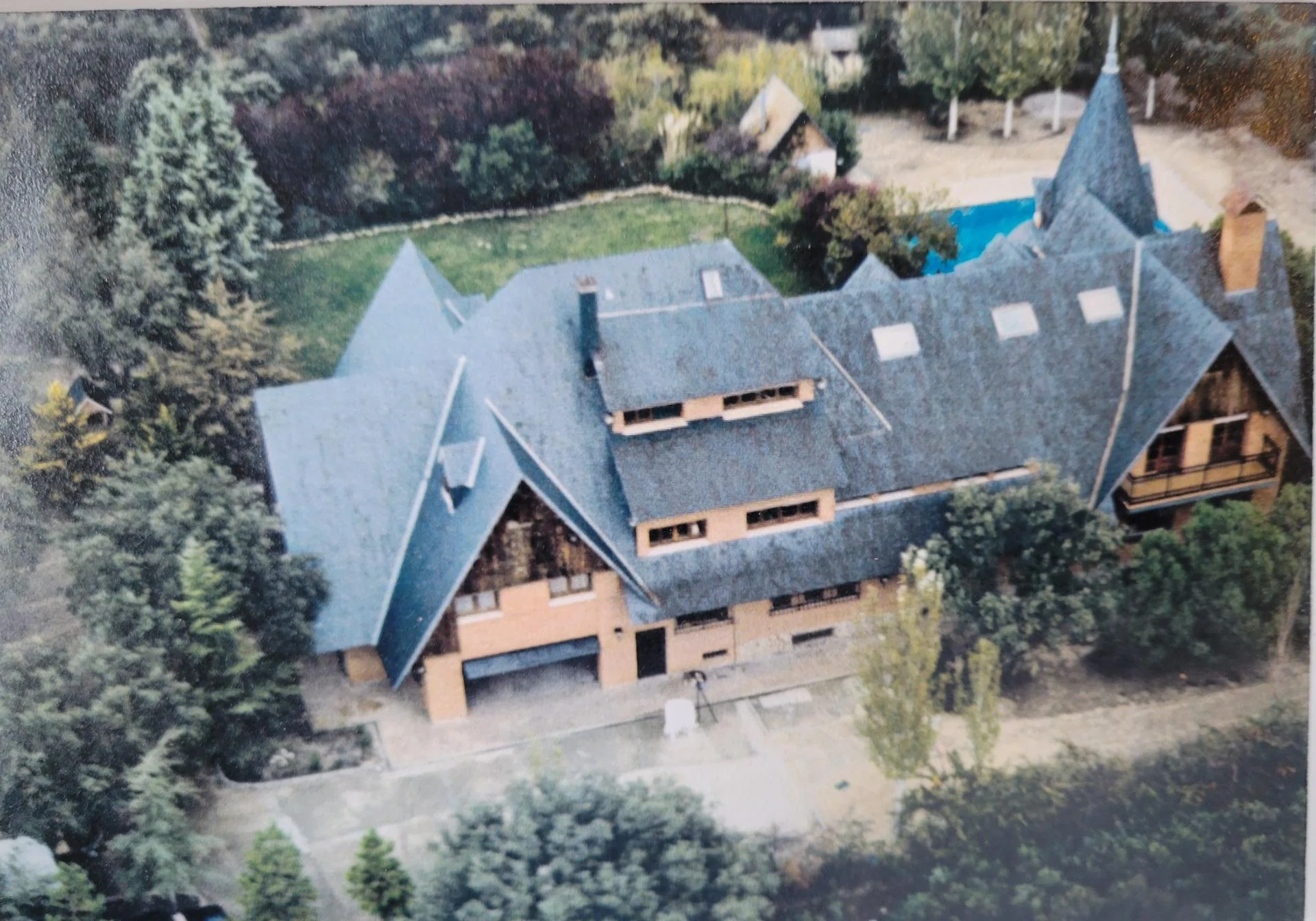 Gran villa en Guadamonte, 1.162 m²