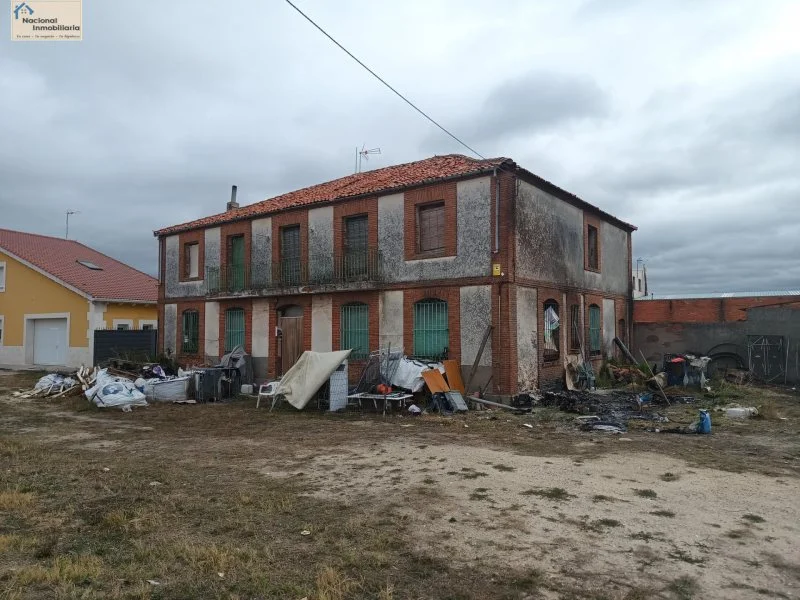 Casa para reformar en Navalmanzano, 4 dormitorios