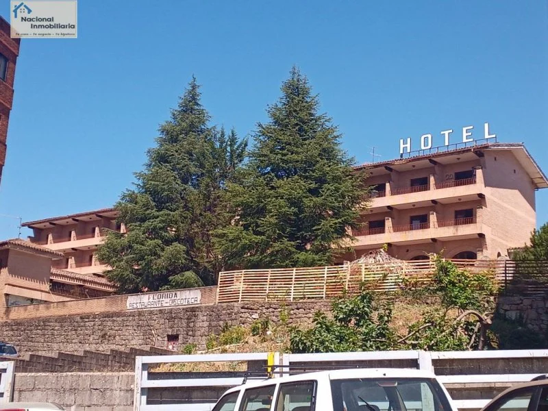 Edificio hotelero céntrico de 4.429 m²