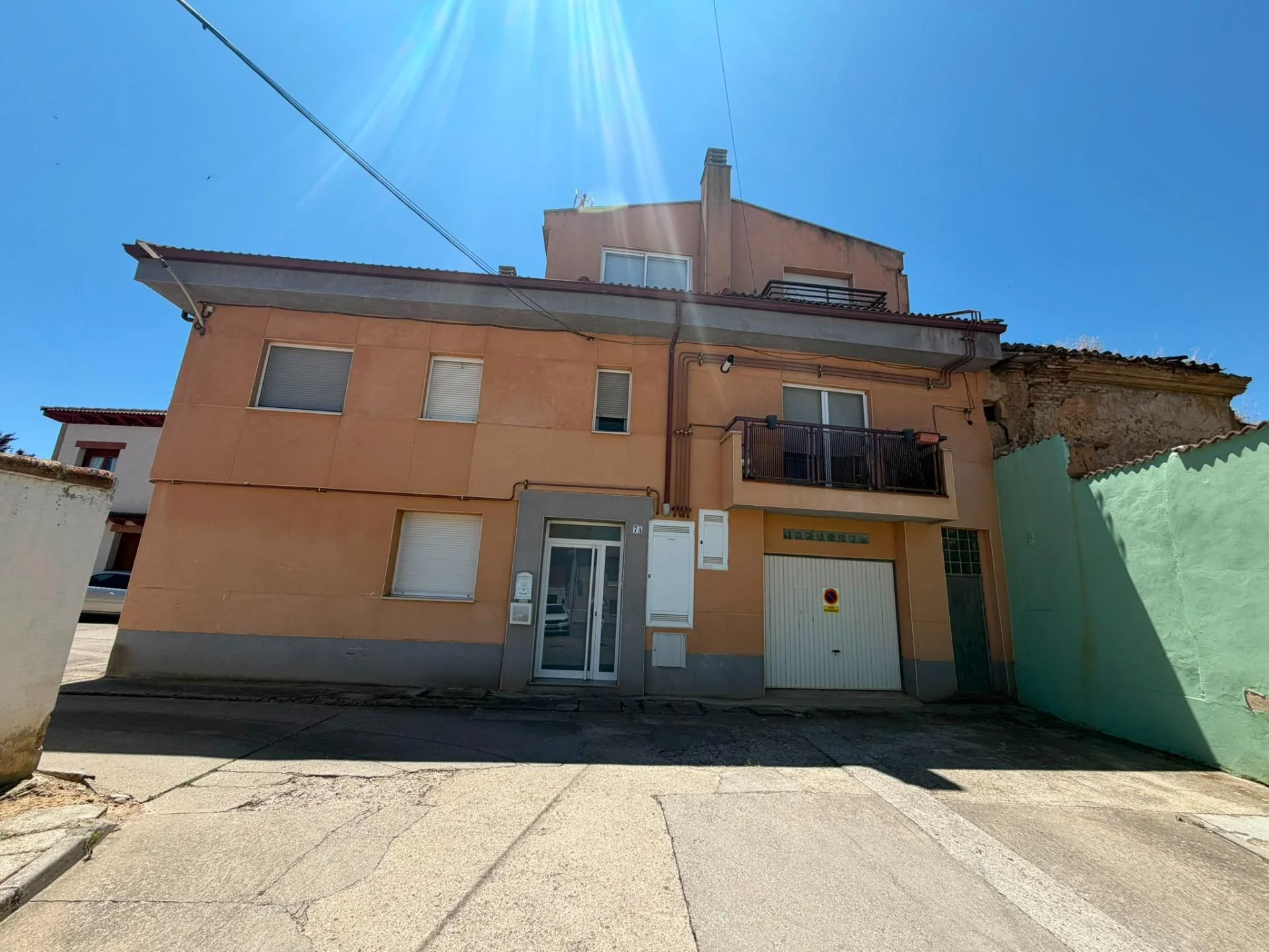 Piso reformado de un dormitorio cerca de Valladolid