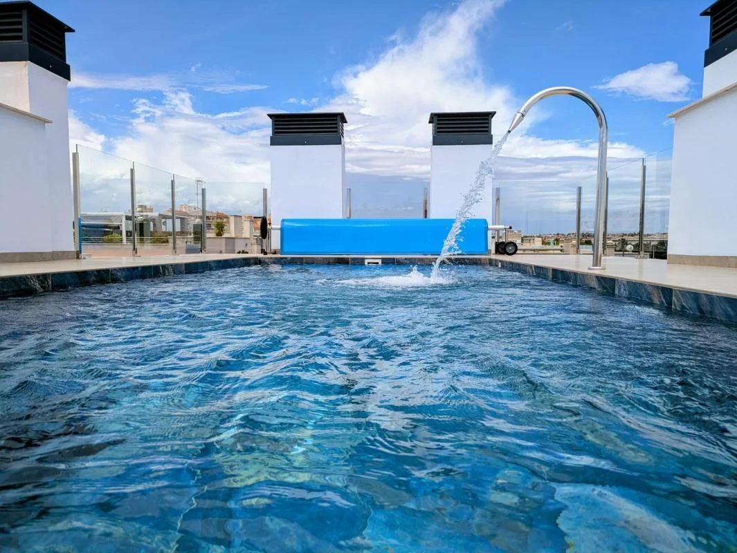 New coastal apartment in Torrevieja