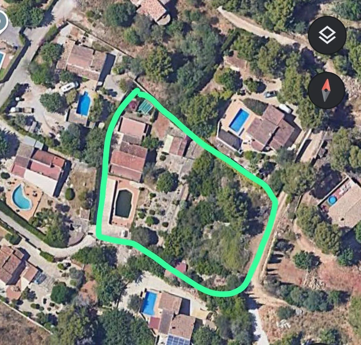 Large plot house with pool