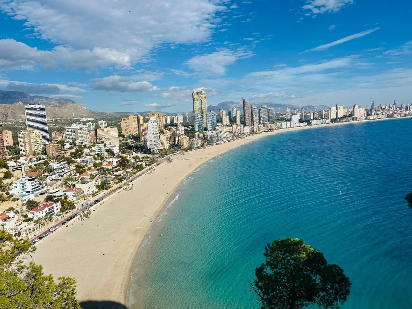 Piso reformado en Benidorm con vistas al mar