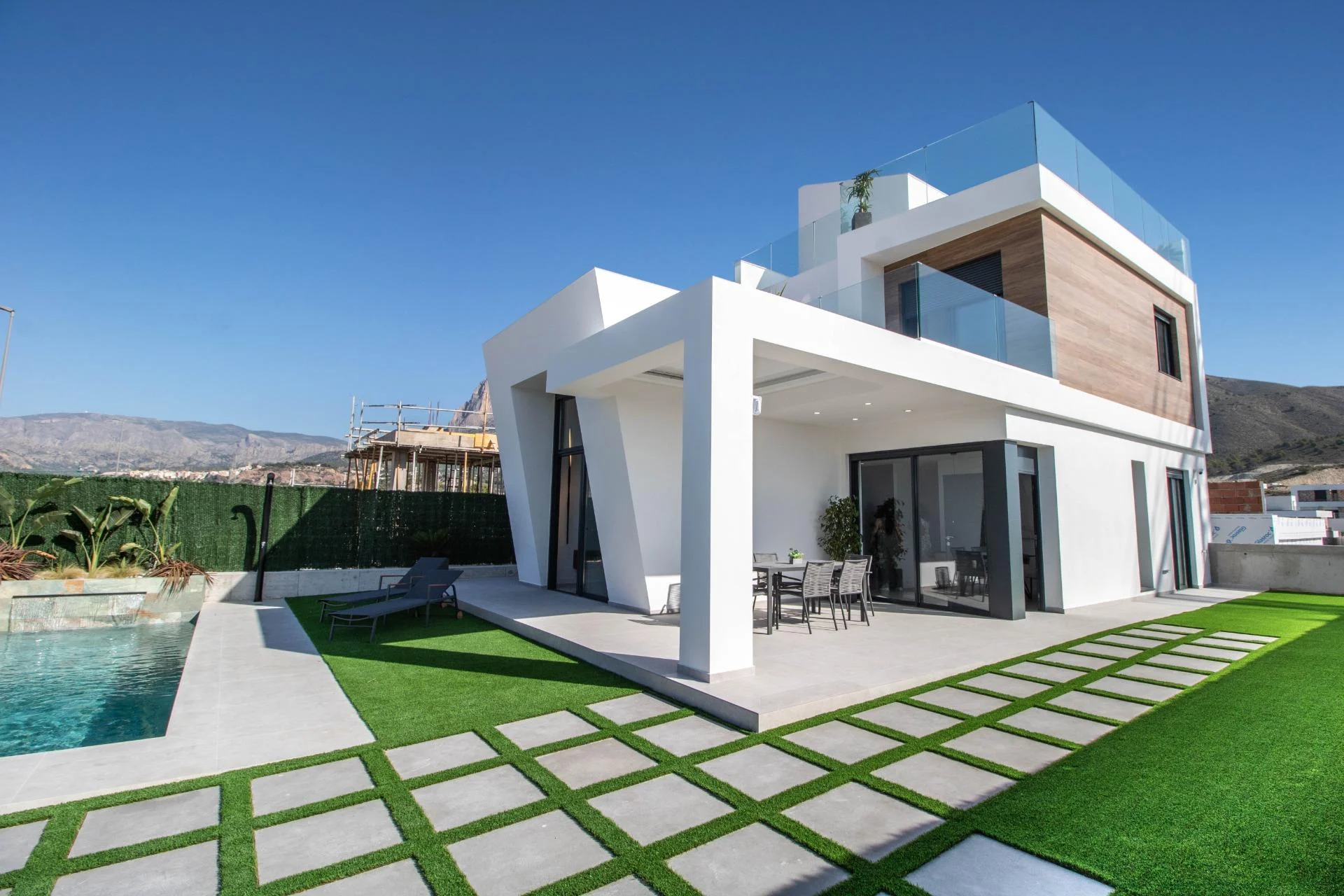New Finestrat villa, 285 m²
