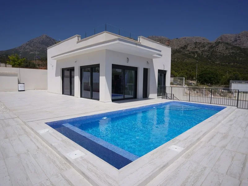 Modern Polop villa with dual pools
