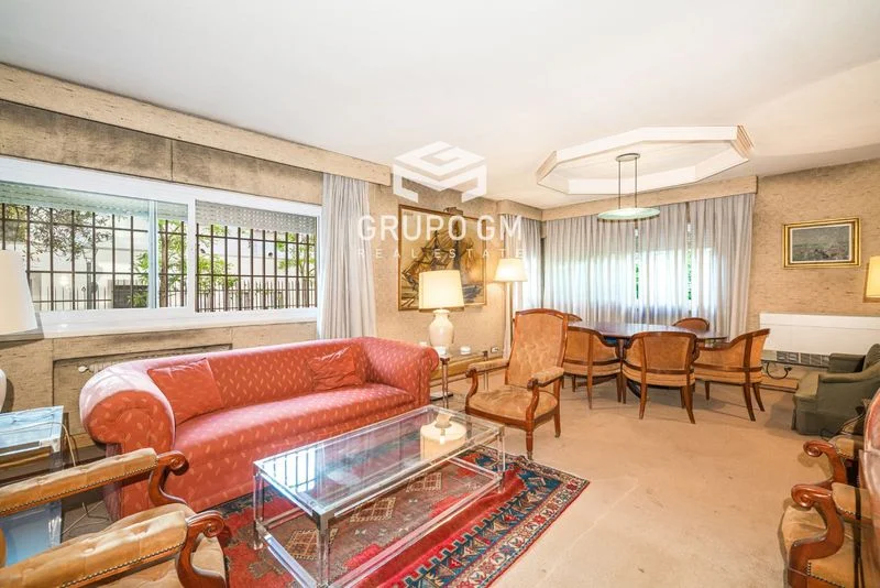 El Viso renovation property, 188 m²