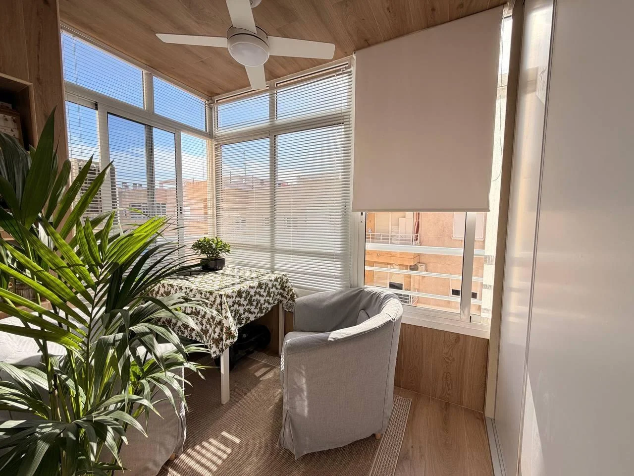 Apartamento luminoso en Torrevieja con piscina