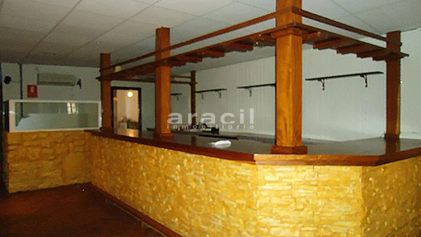 Local comercial en Alcoy, 120 m², céntrico
